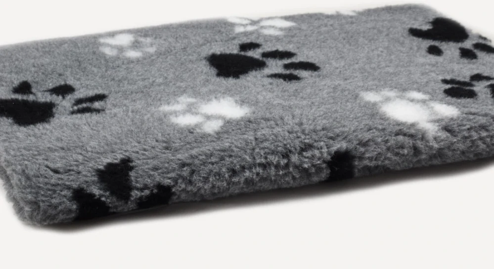 Hundematte, isolierend, grau mit weißem und schwarzem Pfotenabdruck