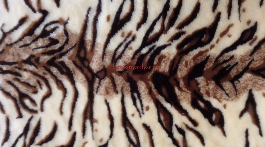 Plüschtiger 1, Breite 150 cm