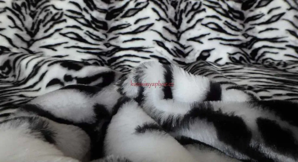 Plüschtiger 2, Breite 150 cm
