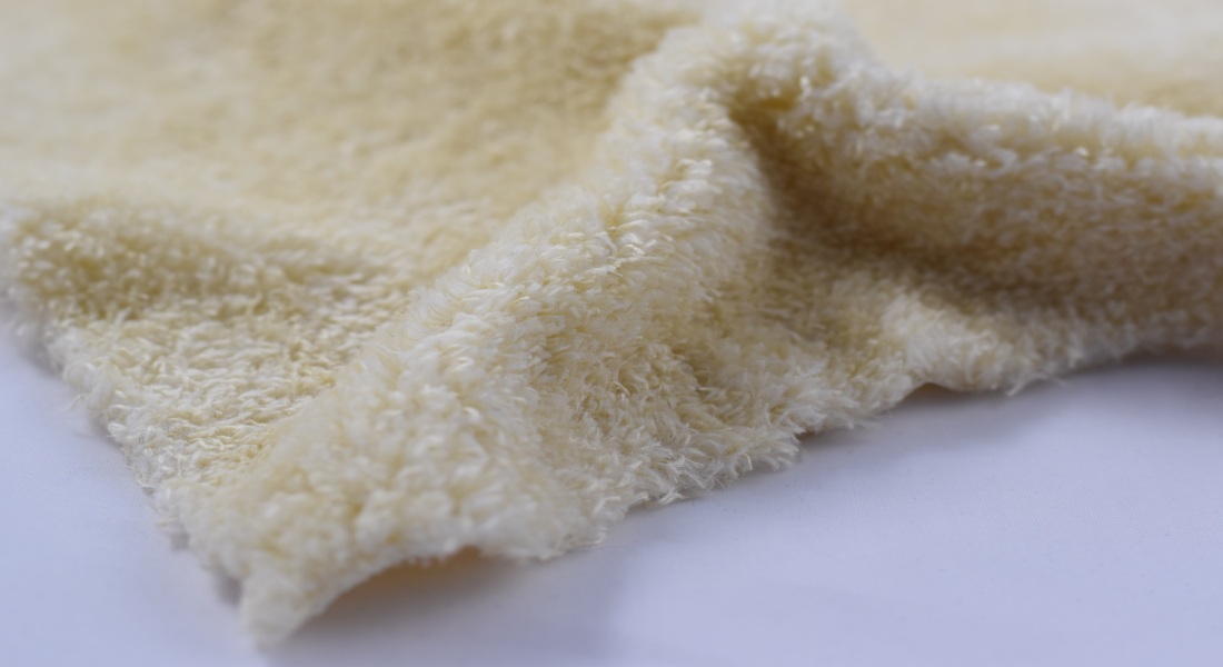 Plüsch Bonekal breite 160 creme