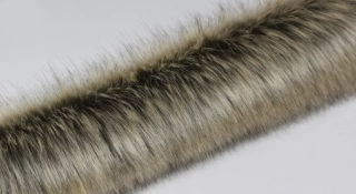 Pelzbesatz, grau-beige