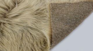 Kunstfell, goldgelbe Farbe, 150 cm breit